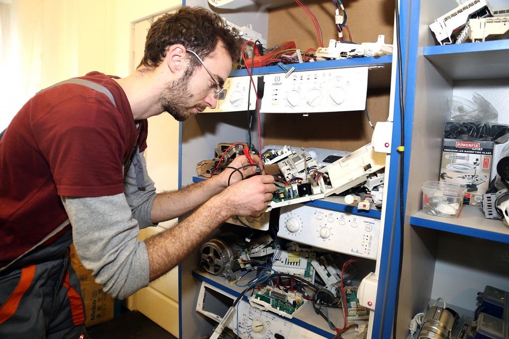 Reparatii masini de spalat si frigidere Ploiesti