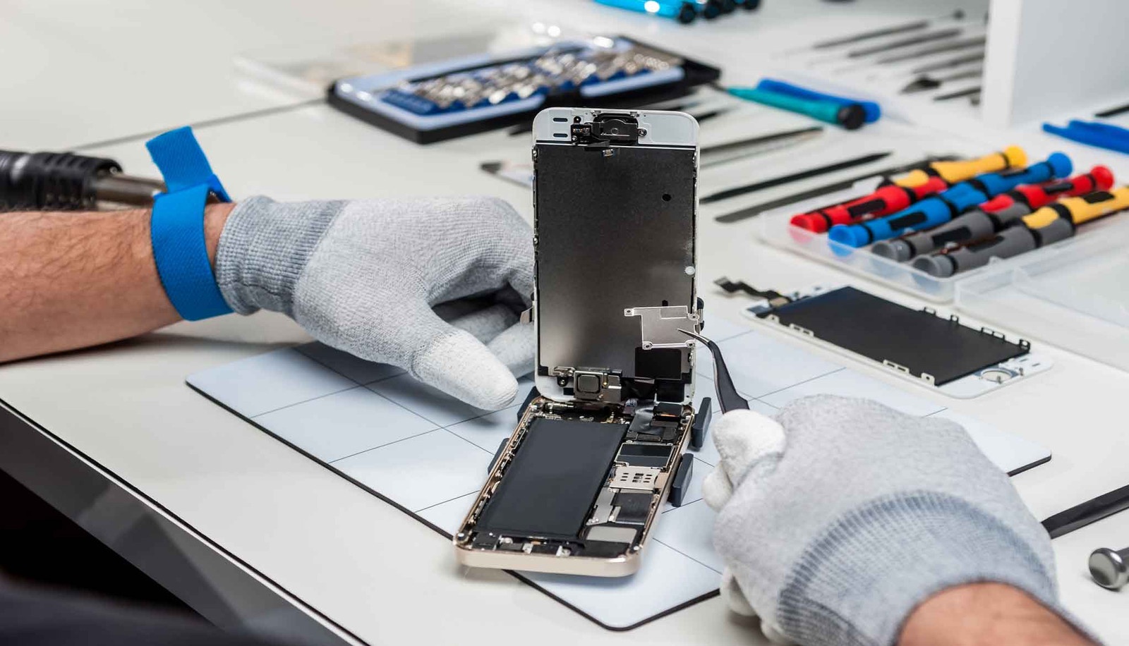 reparatii telefoane smartphone codlea